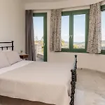 Fagias Luxury Apartment, By Zantewize דירה *